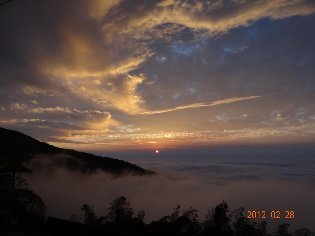 Sky Lounge B&B จูซาน ภายนอก รูปภาพ