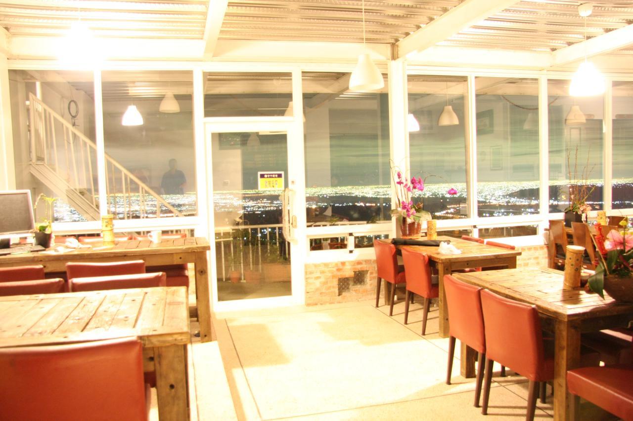 Sky Lounge B&B จูซาน ภายนอก รูปภาพ