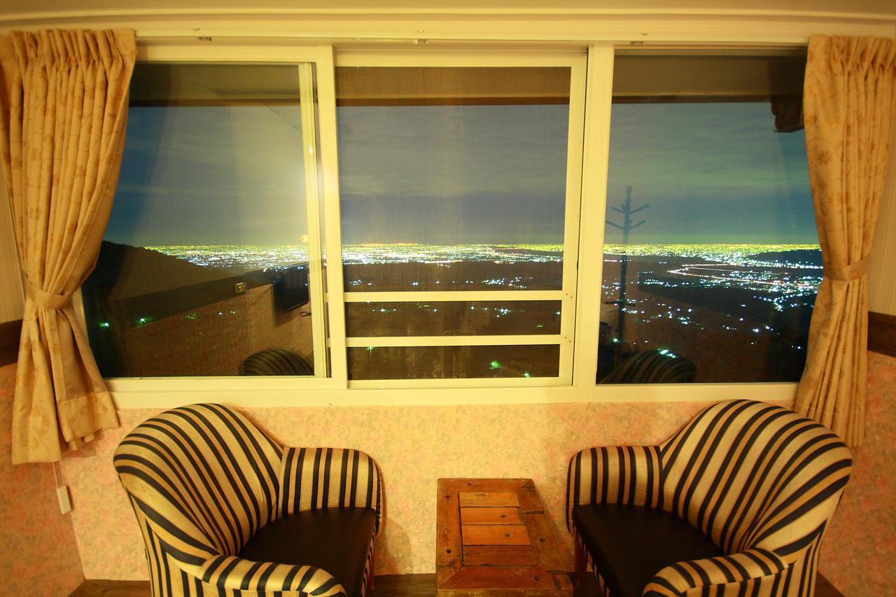 Sky Lounge B&B จูซาน ภายนอก รูปภาพ