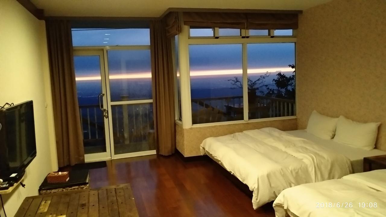 Sky Lounge B&B จูซาน ภายนอก รูปภาพ