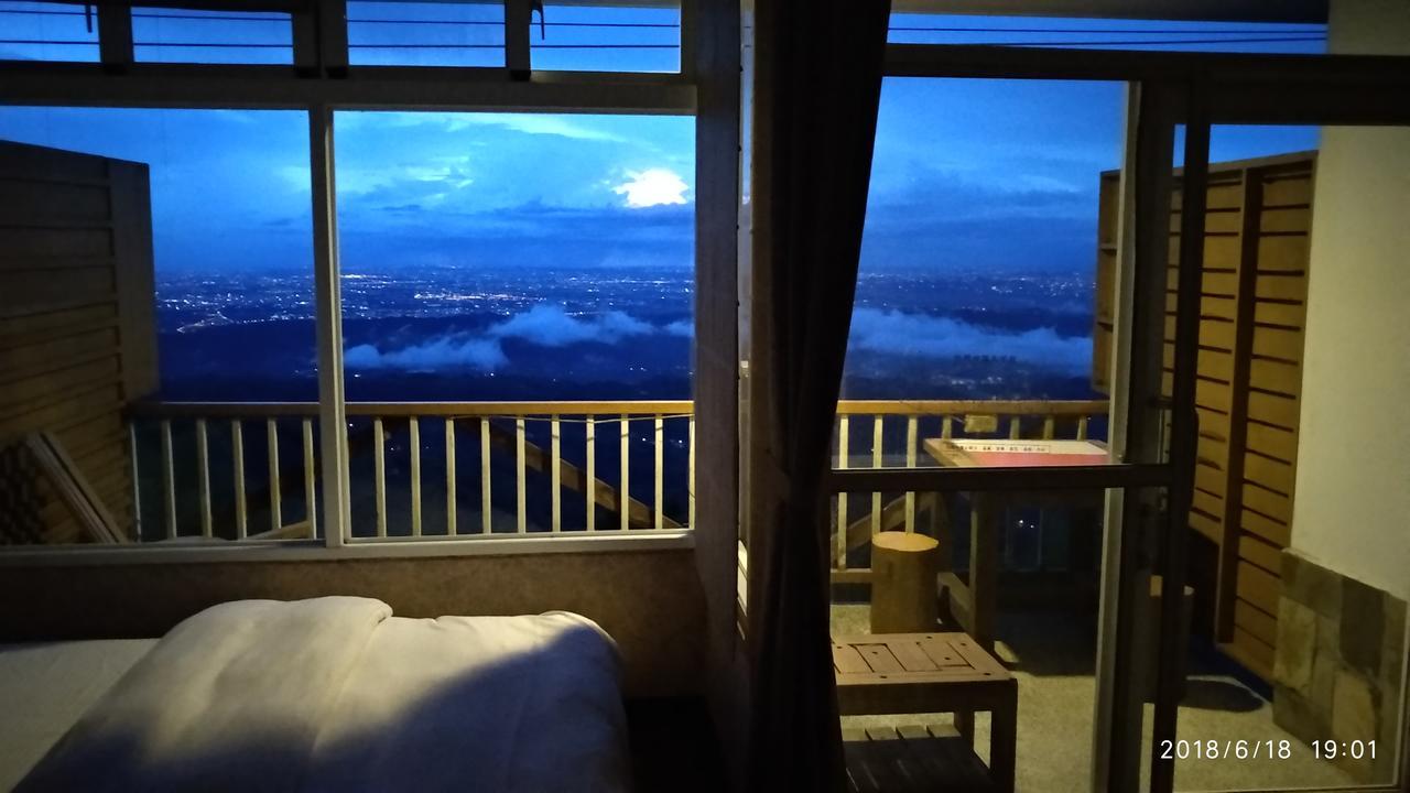 Sky Lounge B&B จูซาน ภายนอก รูปภาพ